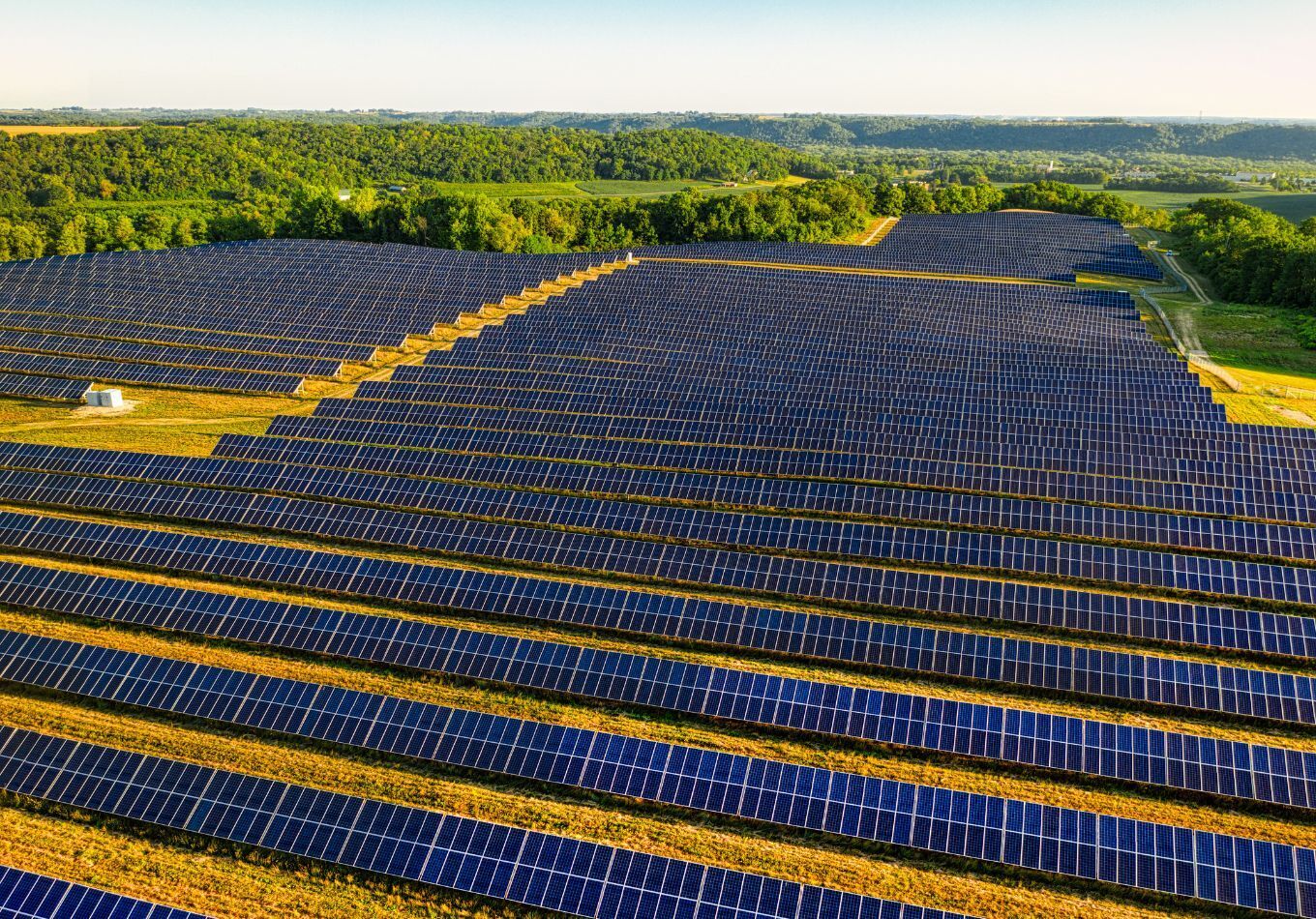 Wind and solar construction costs rose in 2022, natural gas fell